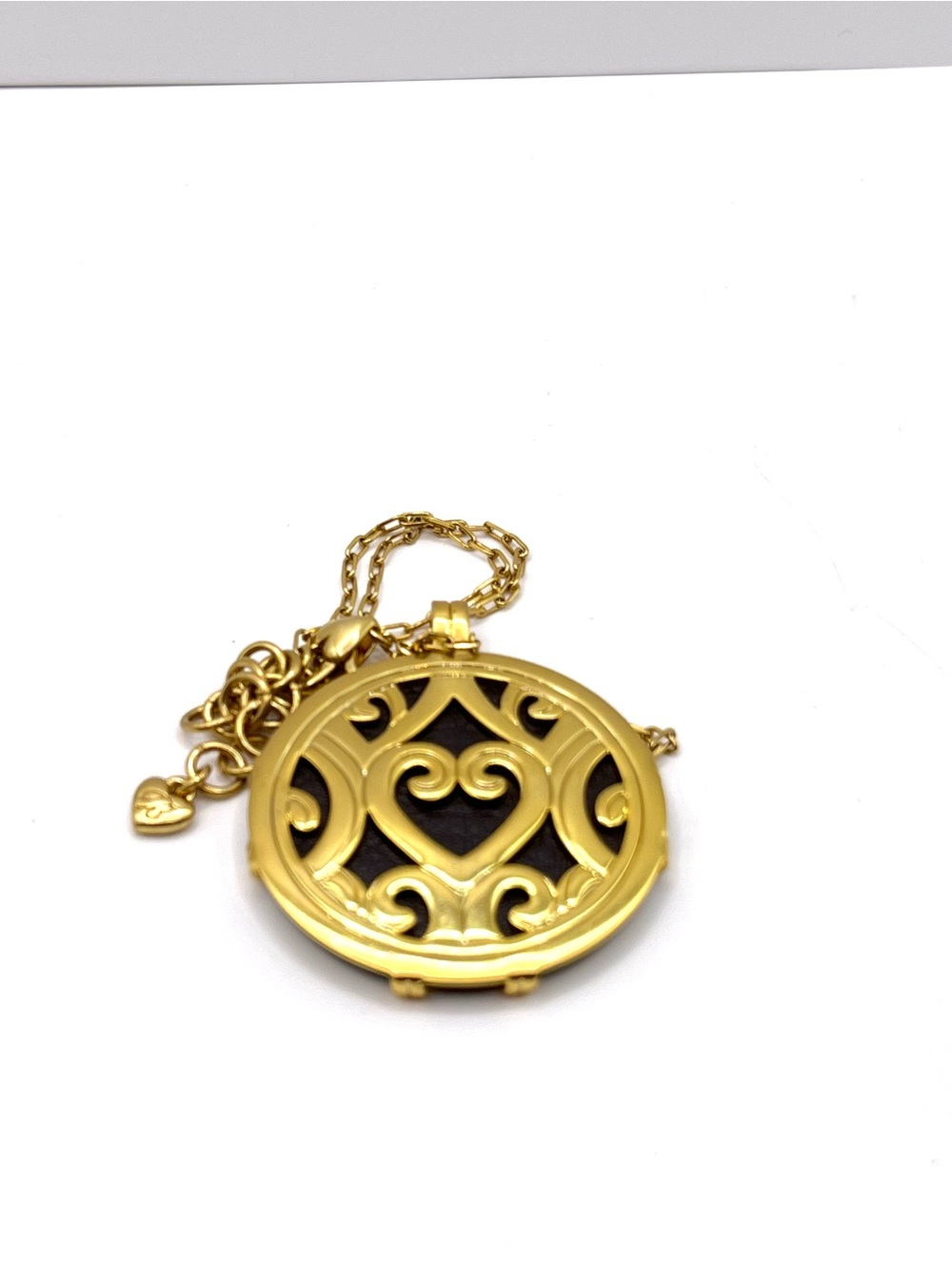 Brighton Gold Filigree Round  Heart Pendant Necklace Christo Madrid Gold Plated